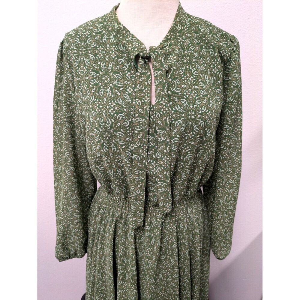 Lark & Grey Green Paisley Floral Print Smocked Dress sz M Holiday Modest Peasant - Picture 6 of 13